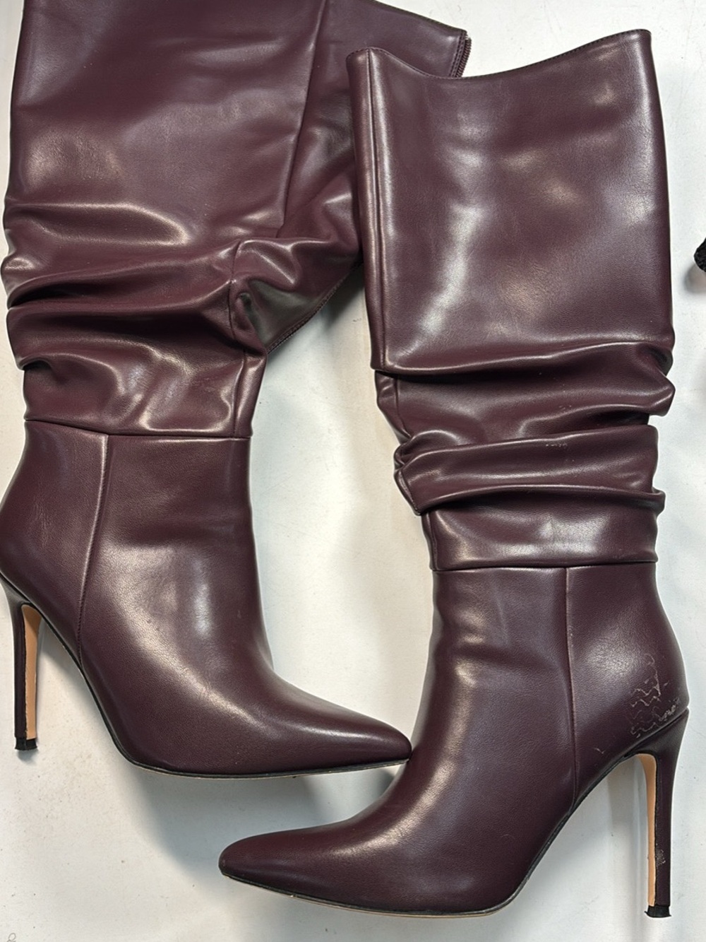 Women's Slouchy Knee-High Stiletto Boots in Burgundy